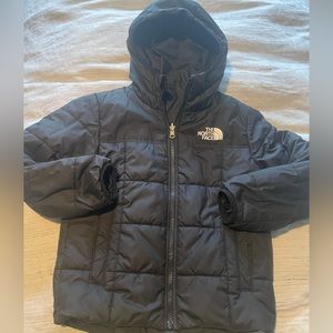 Youth size 7/8 black reversible Northface coat. Like new great condition!